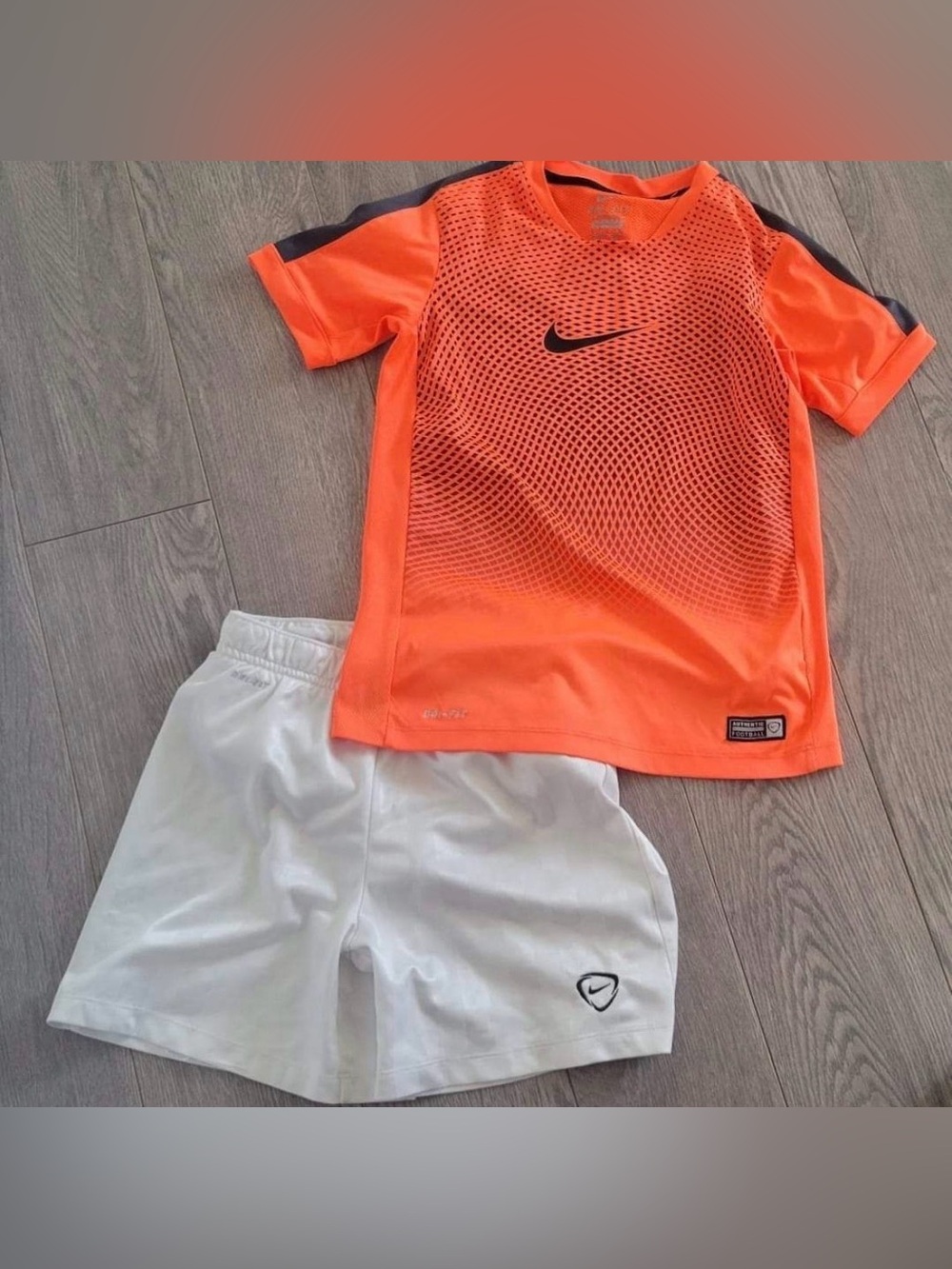 Nike kids soccer jersey with pants size 8